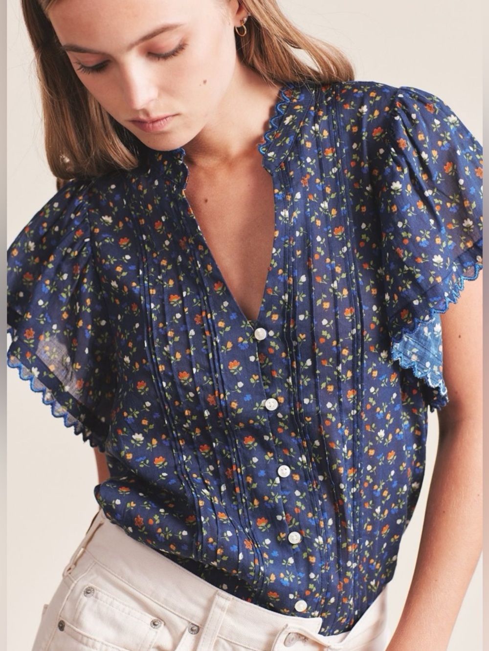 Trovata Blue Floral Pintuck Button-Front Top XS